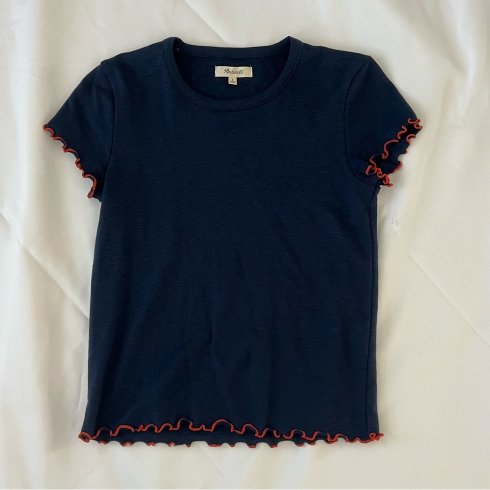 madewell navy short sleeve t-shirt with red lettuce trim accent
